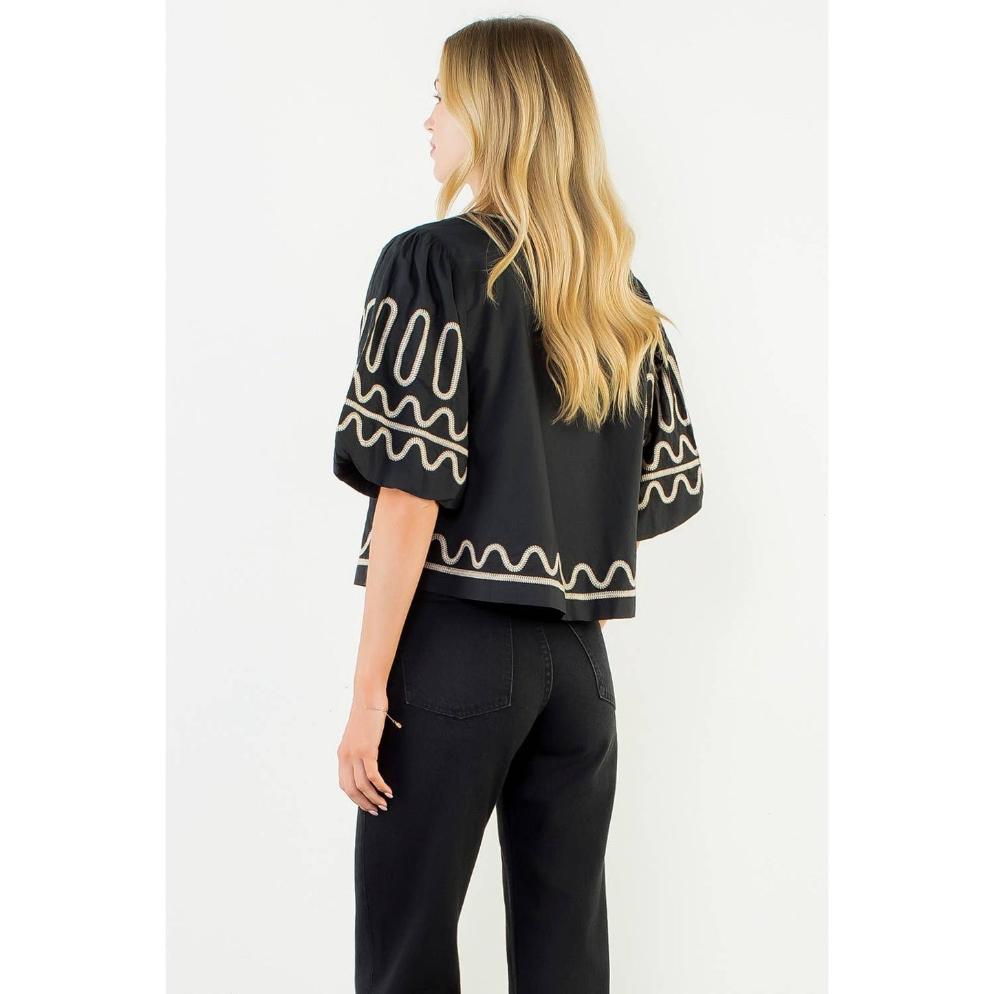 Puff Sleeve Embroidery Top