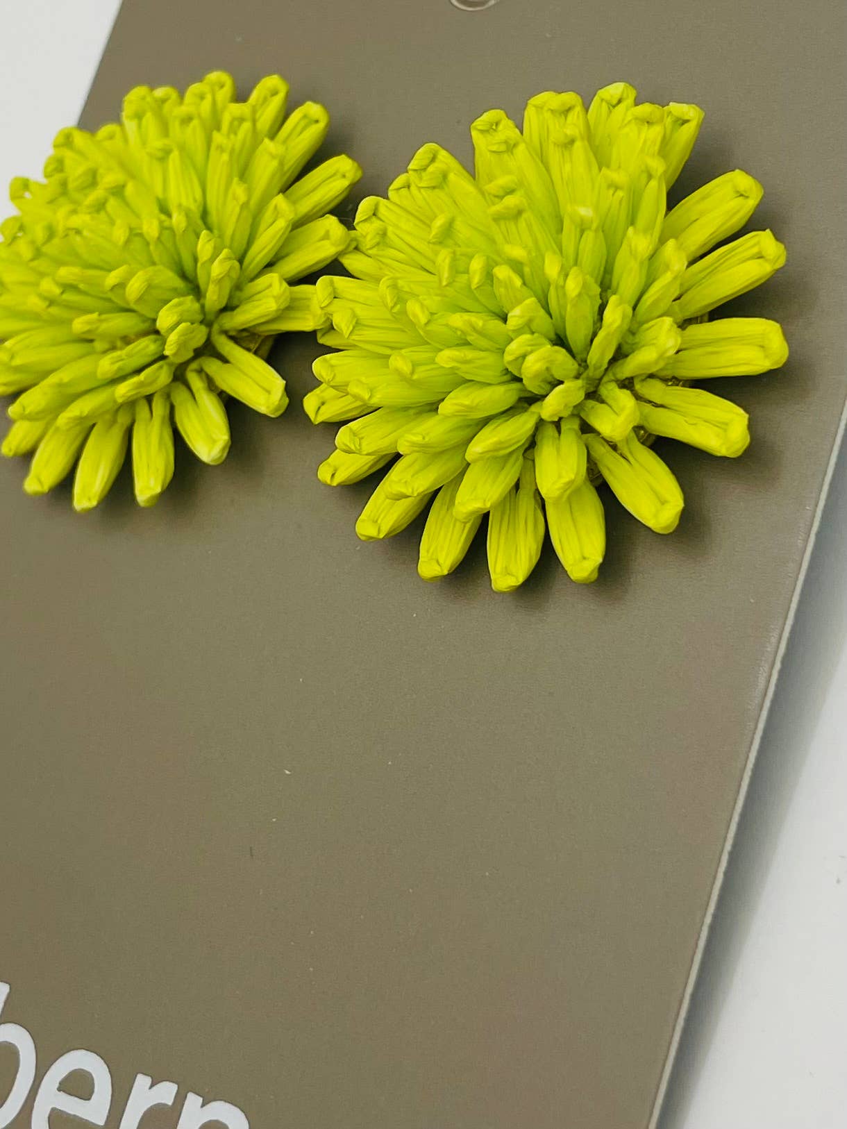 SPRING - Charming Floral Stud (citrus)